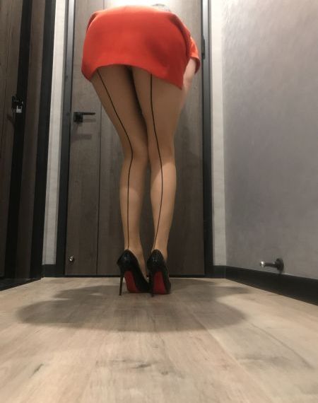 女玩自己下面的视频_BD英语免费高清观看